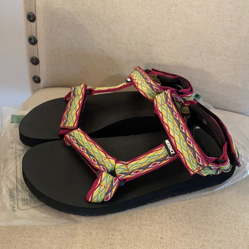 Cior Sport Strappy Embroidered Aztec Sandal Size 6